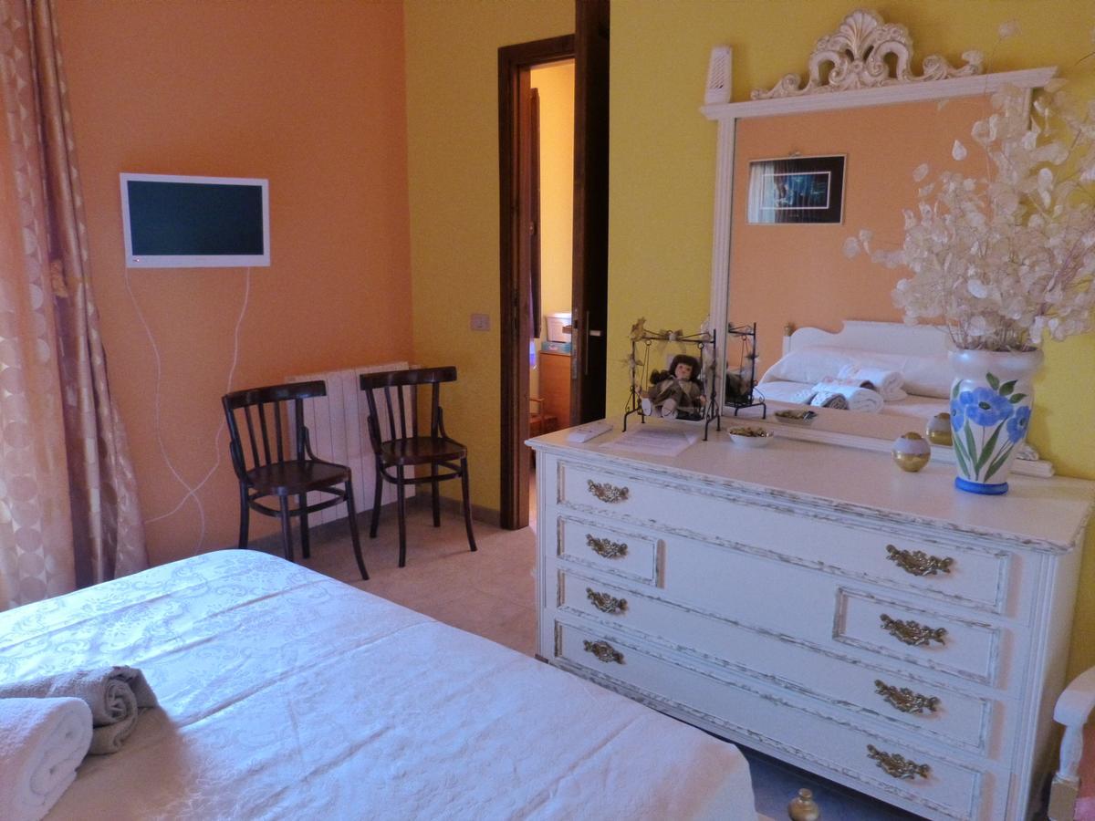 Il Pozzo Dei Desideri Panzió Arbus Kültér fotó